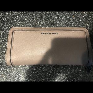 Michael Kors wallet- taupe